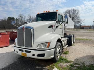 2012 Kenworth T6 Image