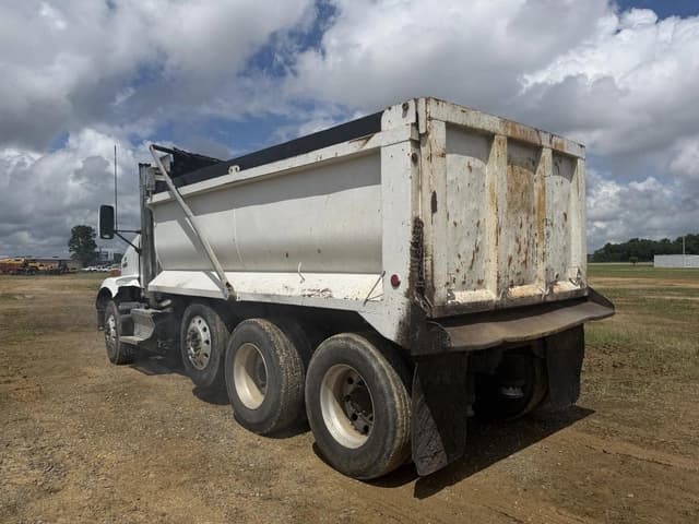Image of Kenworth T800 equipment image 1