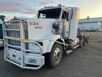 Main image Kenworth W900