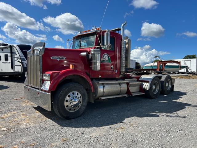 Image of Kenworth W900 equipment image 1