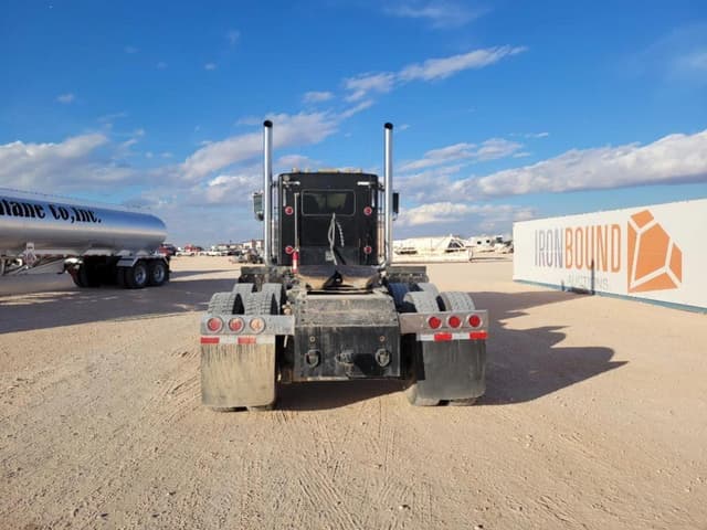 Image of Kenworth W900 equipment image 3