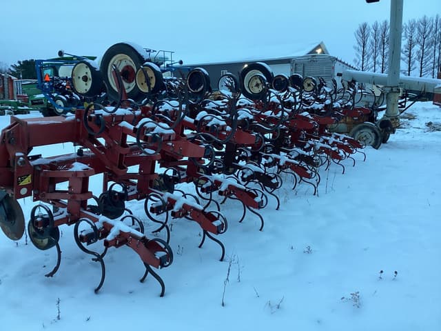 Image of Kewanee 3200 equipment image 3