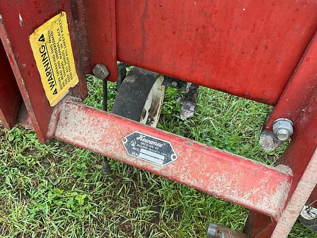 Image of Kewanee 3200 equipment image 2