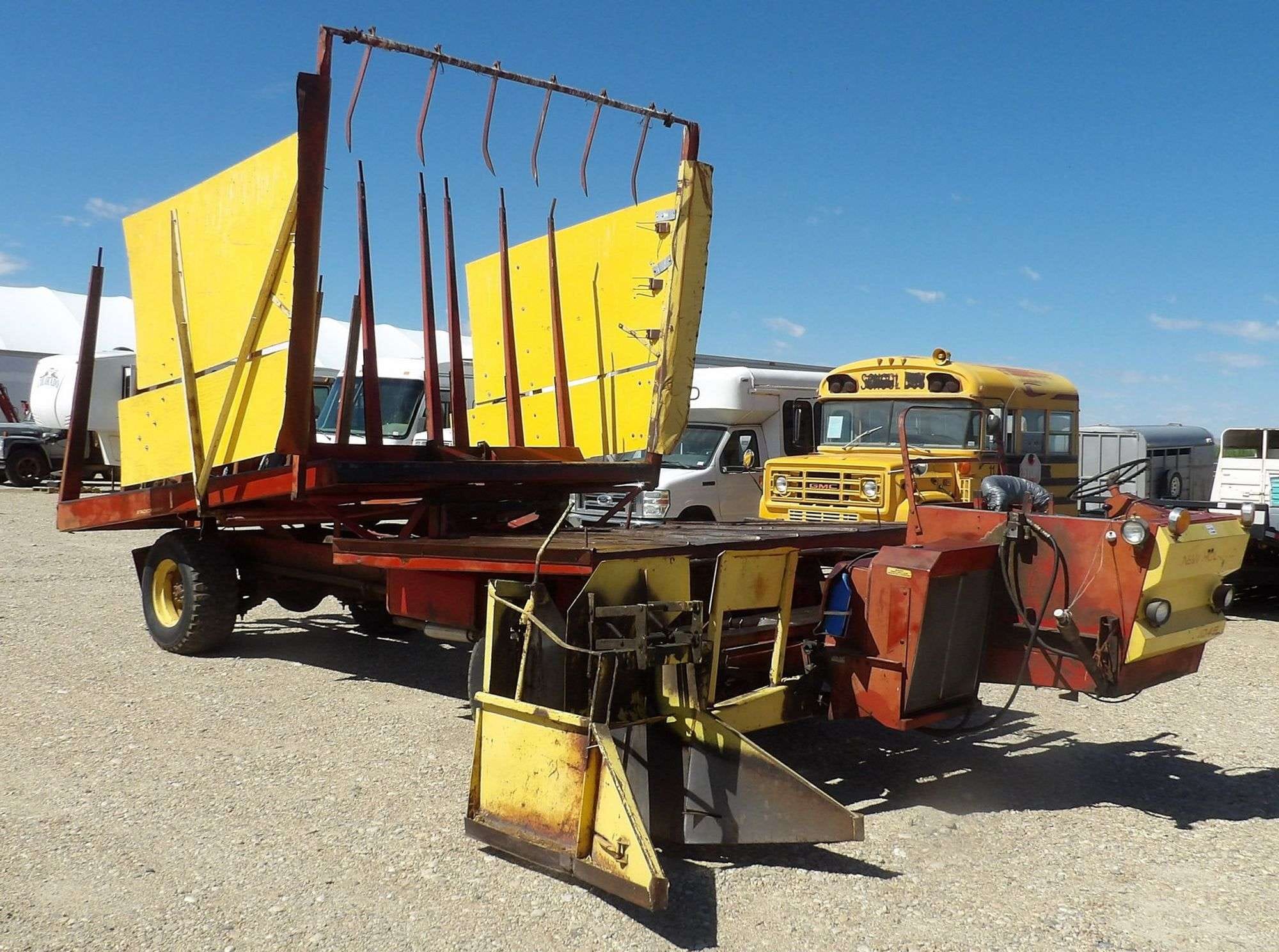 New Holland 1049 Equipment Image0