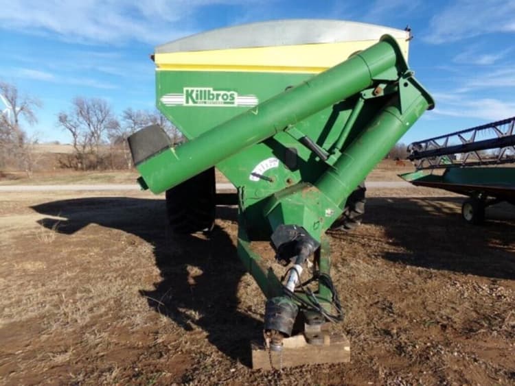 Killbros 1820 Harvesting Grain Carts for Sale | Tractor Zoom