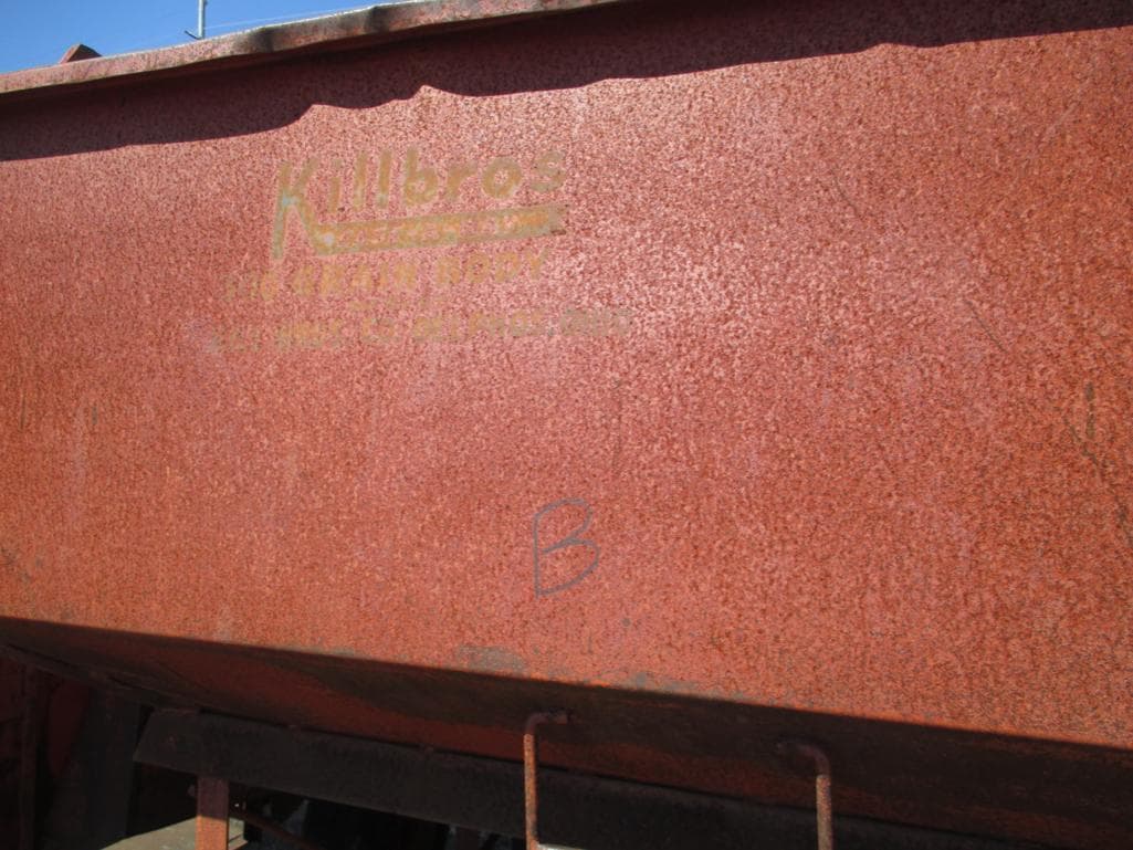 Killbros 300 Harvesting Gravity Wagons for Sale Tractor Zoom