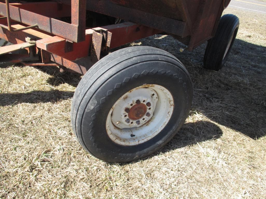 Killbros 300 Harvesting Gravity Wagons for Sale Tractor Zoom