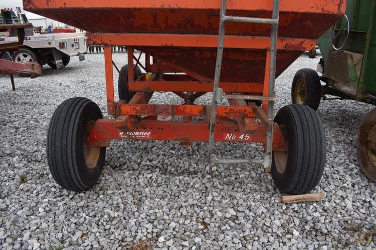 Killbros 300 Harvesting Gravity Wagons for Sale Tractor Zoom