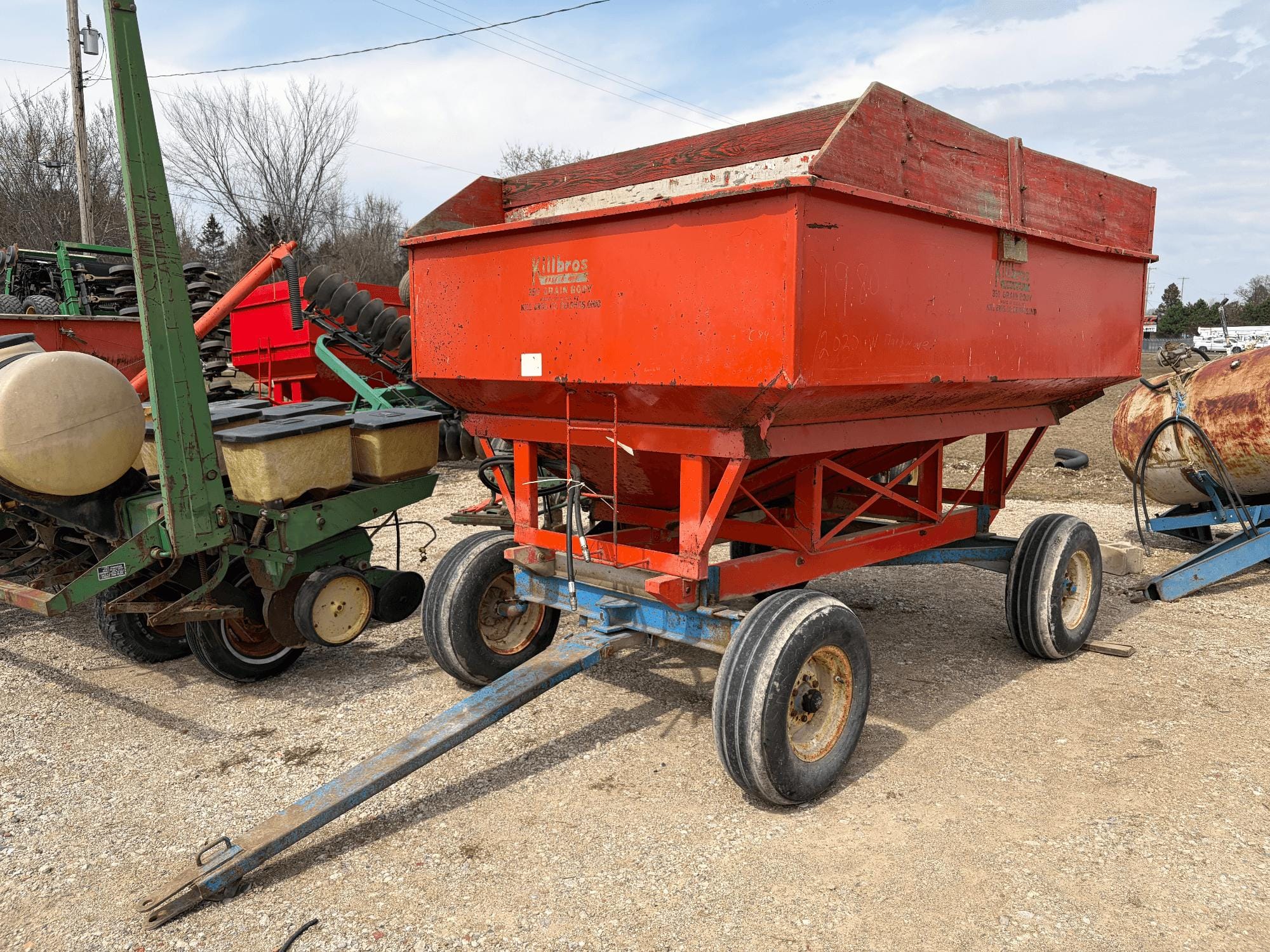 Killbros 350 Equipment Image0