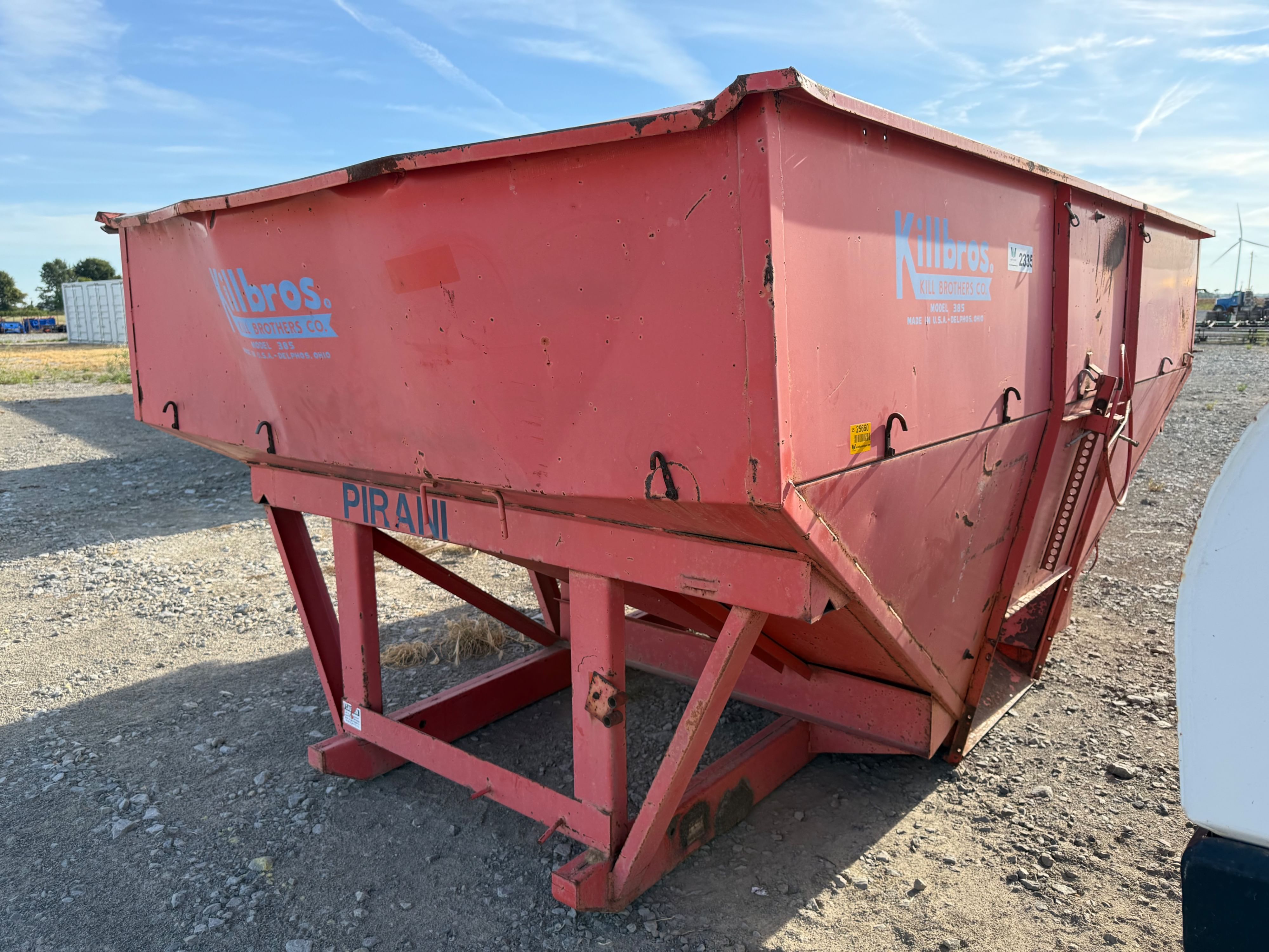 Killbros 385 Equipment Image0