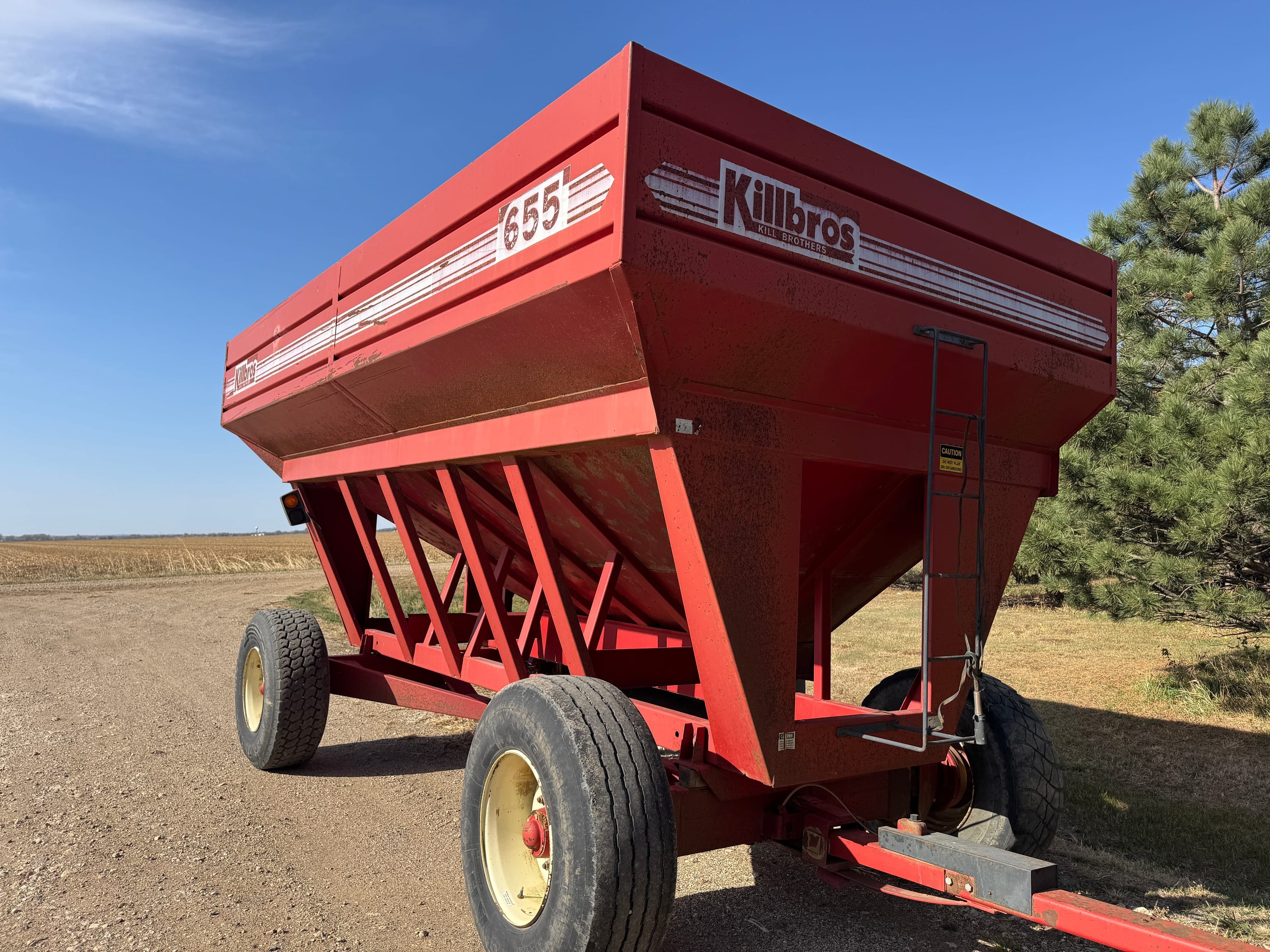 Killbros 655 Equipment Image0