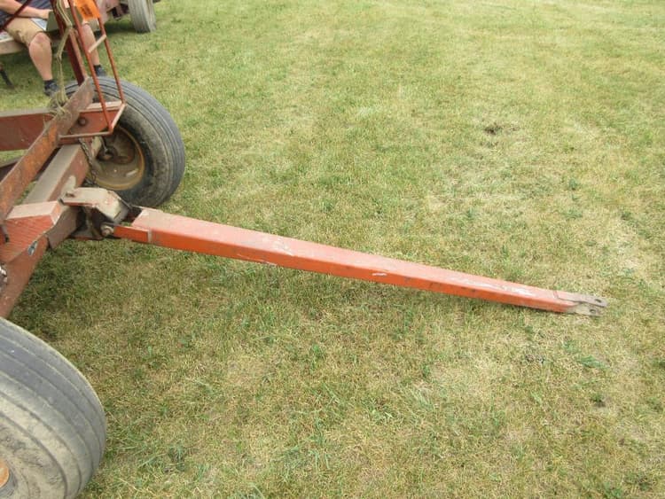 Killbros 300 Harvesting Gravity Wagons for Sale Tractor Zoom