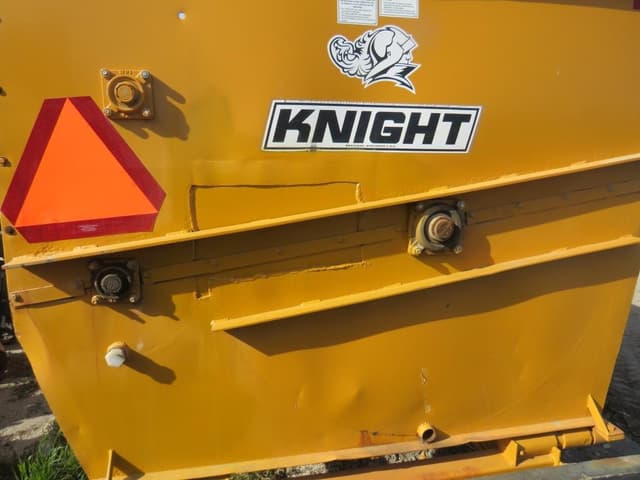Image of Knight 3250 equipment image 4
