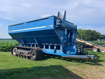 Main image Kinze 1040