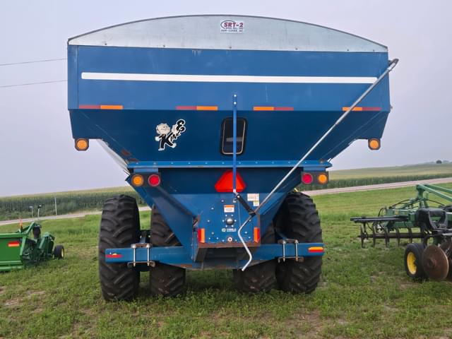 Image of Kinze 1050 equipment image 3