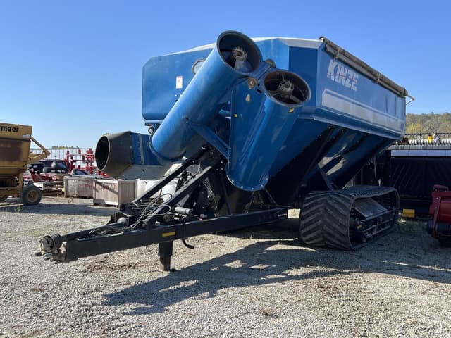 Image of Kinze 1100 equipment image 1
