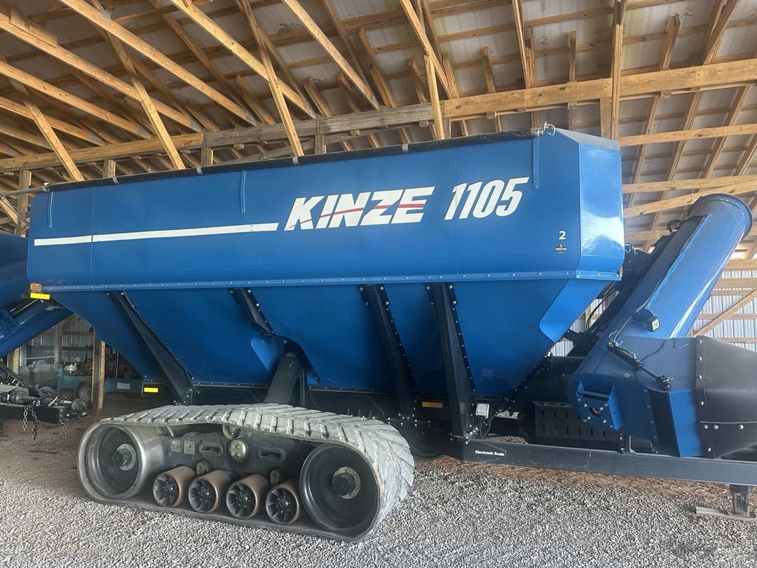 Image of Kinze 1105 Image 1