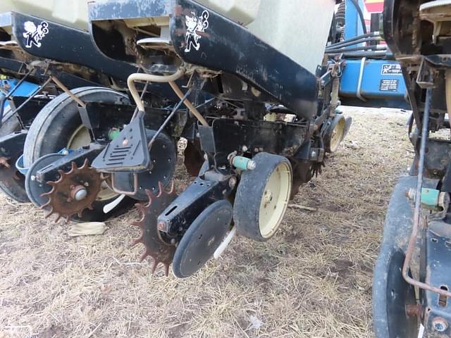 Image of Kinze Undetermined equipment image 3