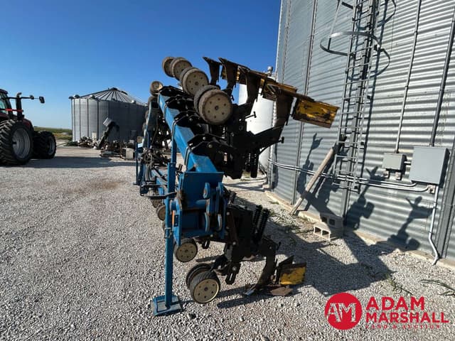 Image of Kinze 1500 equipment image 4