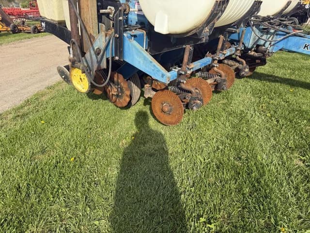 Image of Kinze 2000 equipment image 1