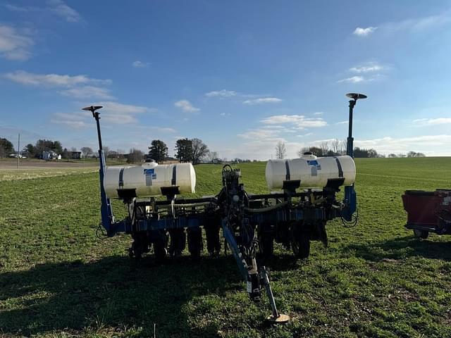 Image of Kinze 2000 equipment image 1