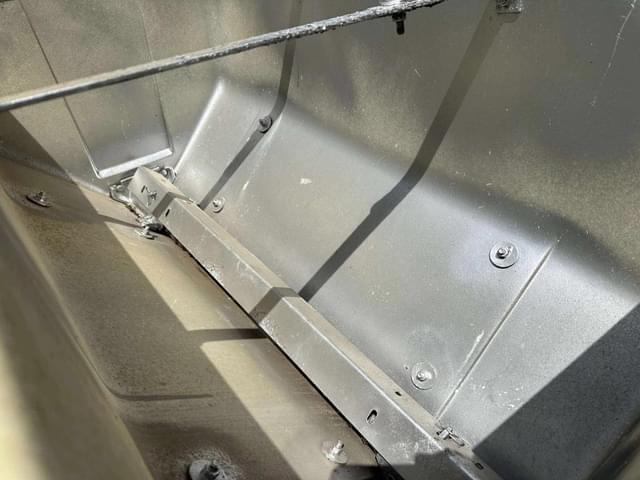 Image of Kinze 2000 equipment image 3