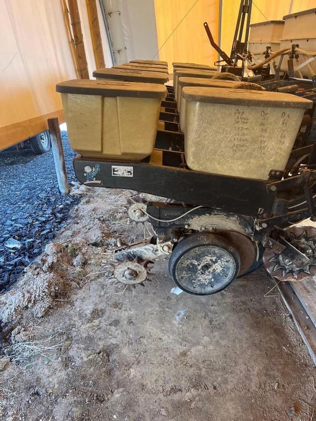 Image of Kinze 2000 equipment image 4