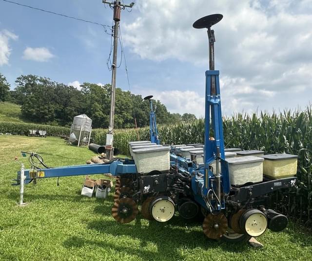 Image of Kinze 2000 equipment image 2