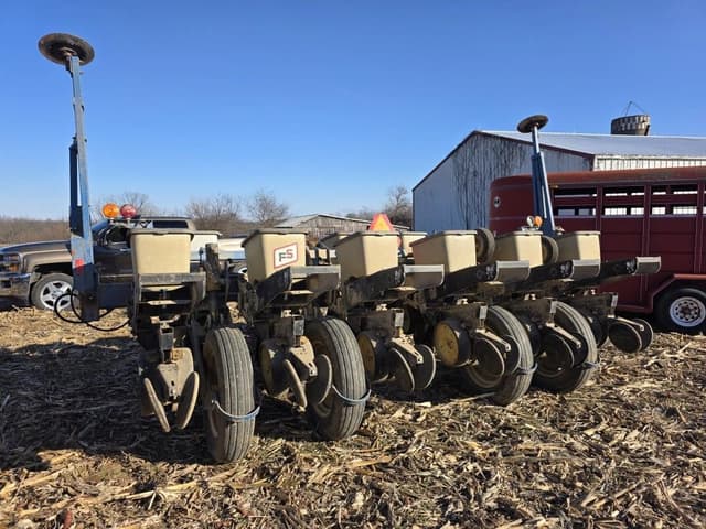 Image of Kinze 2000 equipment image 4