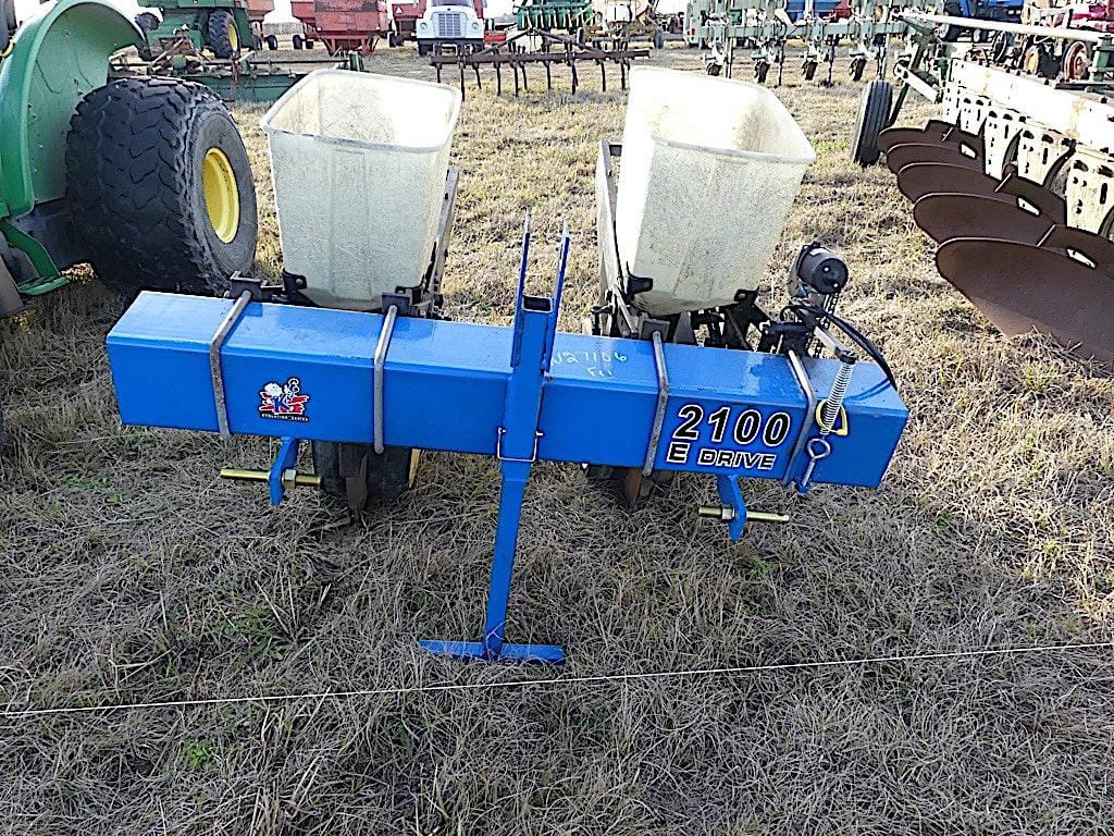 Main image Kinze 2100