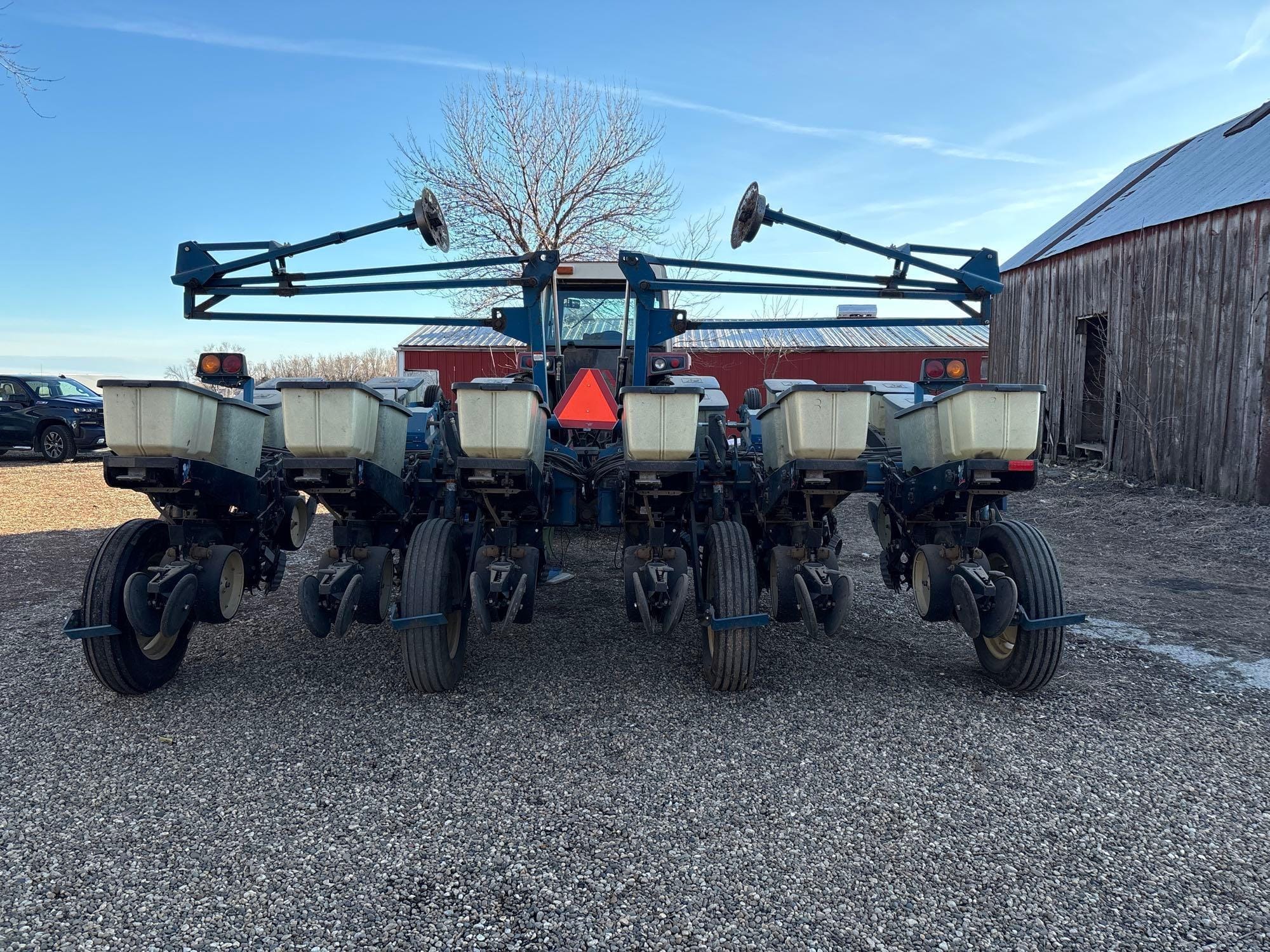 Kinze 2200 Equipment Image0