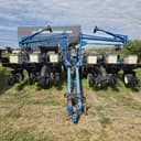 1997 Kinze 2200 Image