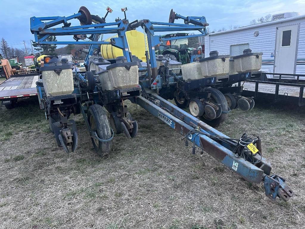Main image Kinze 2200