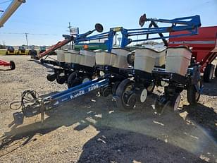 Main image Kinze 2200