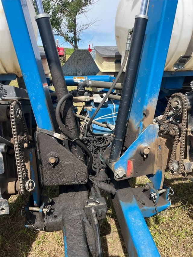 Image of Kinze 2210 equipment image 4