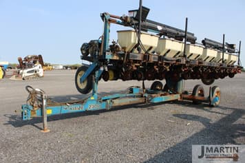 Main image Kinze 2300