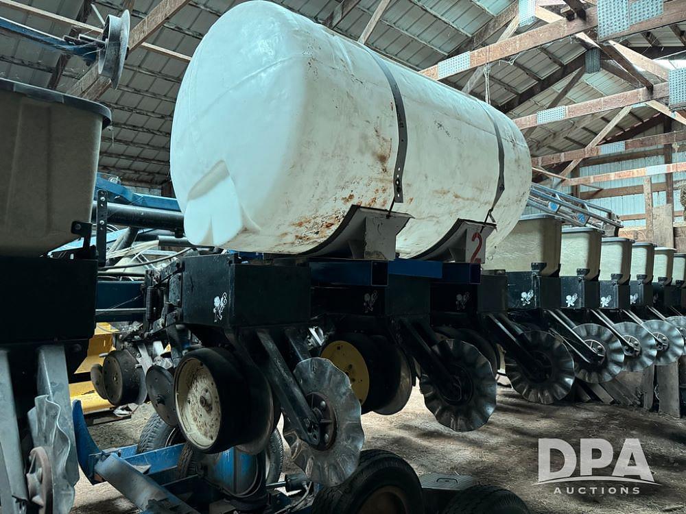 Image of Kinze 2300 Primary image