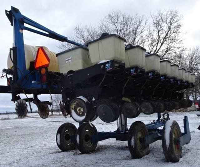 Image of Kinze 2500 equipment image 4