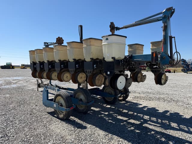 Image of Kinze 2500 equipment image 4