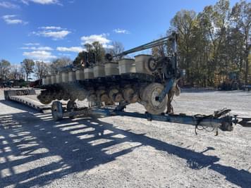 Main image Kinze 2600