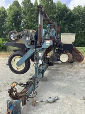 Kinze 2600 Image