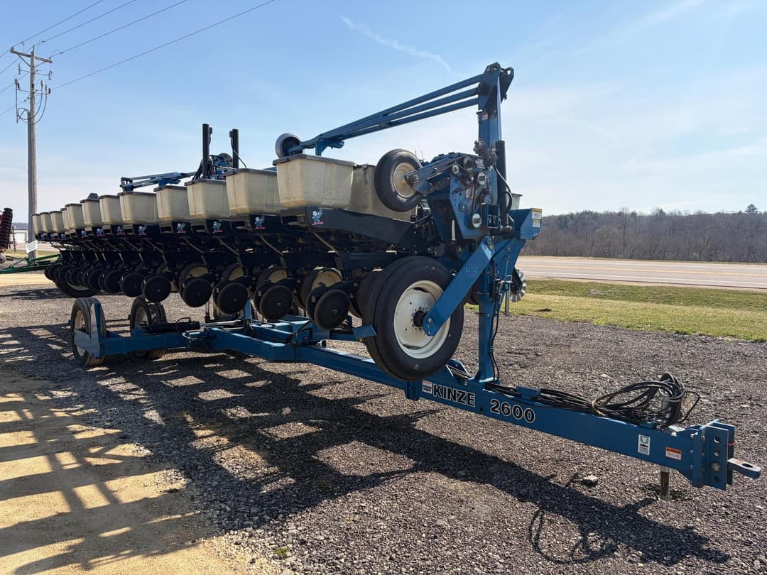 Image of Kinze 2600 Primary image
