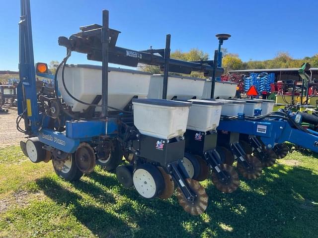 Image of Kinze 3000 equipment image 2