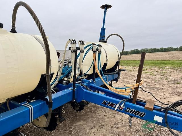 Image of Kinze 3000 equipment image 4