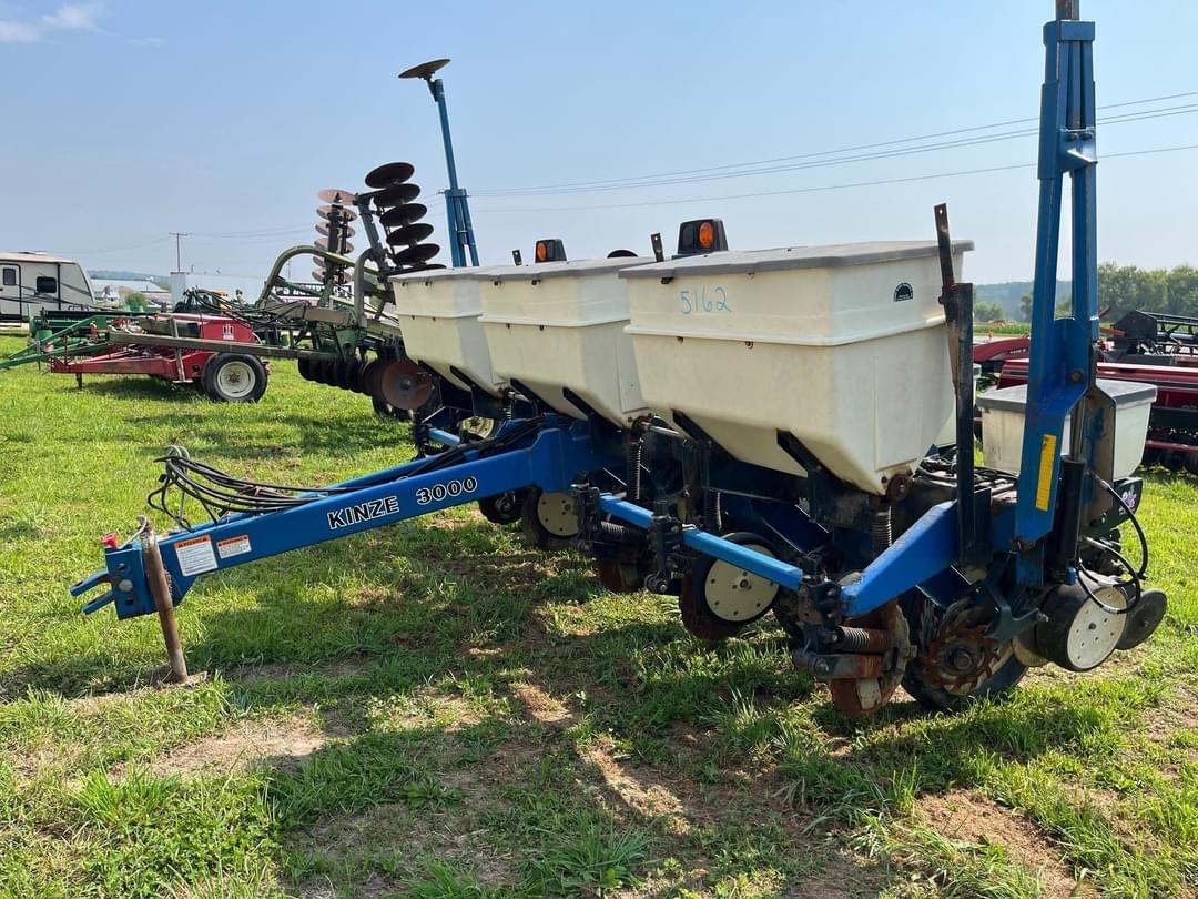 Image of Kinze 3000 Primary image