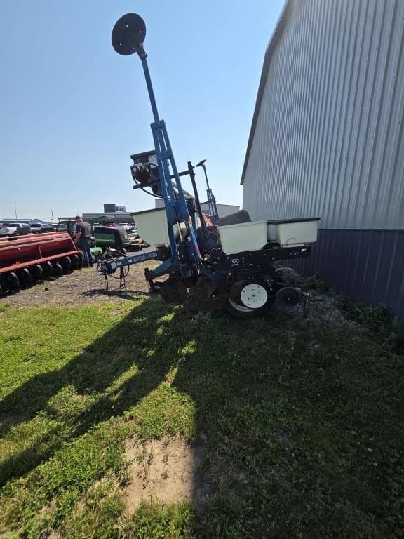 Image of Kinze 3000 equipment image 3