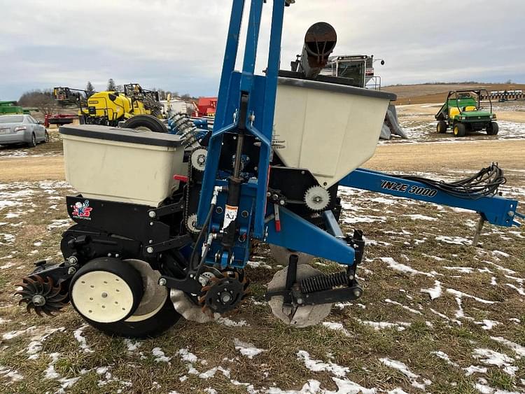 Kinze 3000 Planting Planters for Sale Tractor Zoom