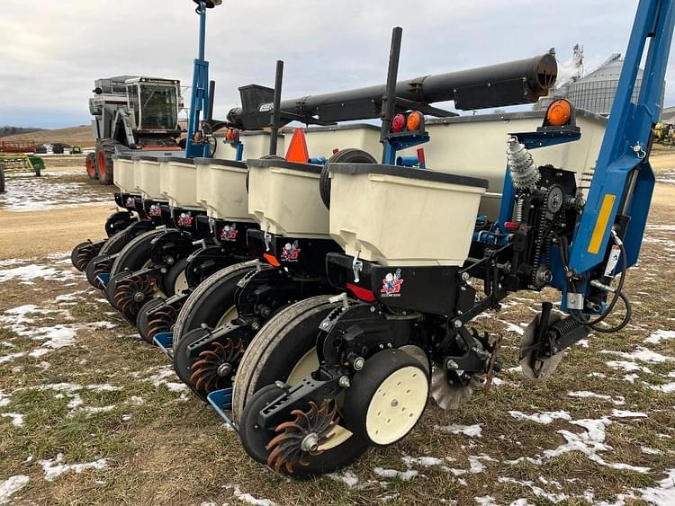 Kinze 3000 Planting Planters for Sale Tractor Zoom