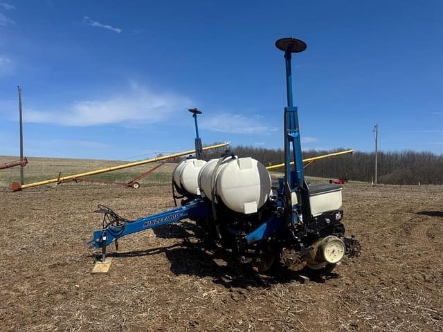 Image of Kinze 3000 equipment image 2