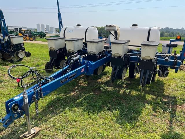 Image of Kinze 3000 equipment image 2